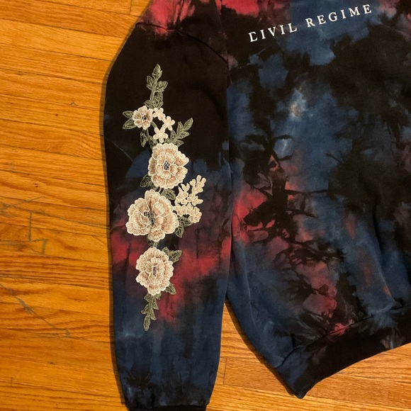 CIVIL REGIME Navy/Scarlet TyeDye Sweatshirt Unisex L Large LG NWOT w/Roses Emb - Picture 2 of 7